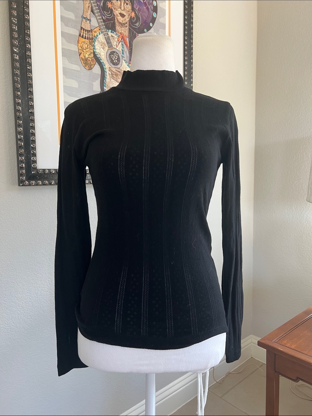 Doen Nessa Black Funnel Neck Tee Medium